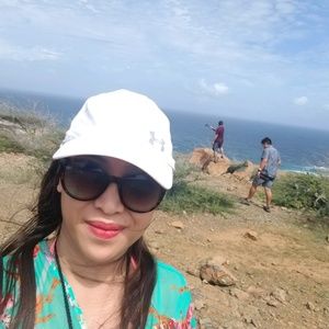 Meet your Posher, Maria